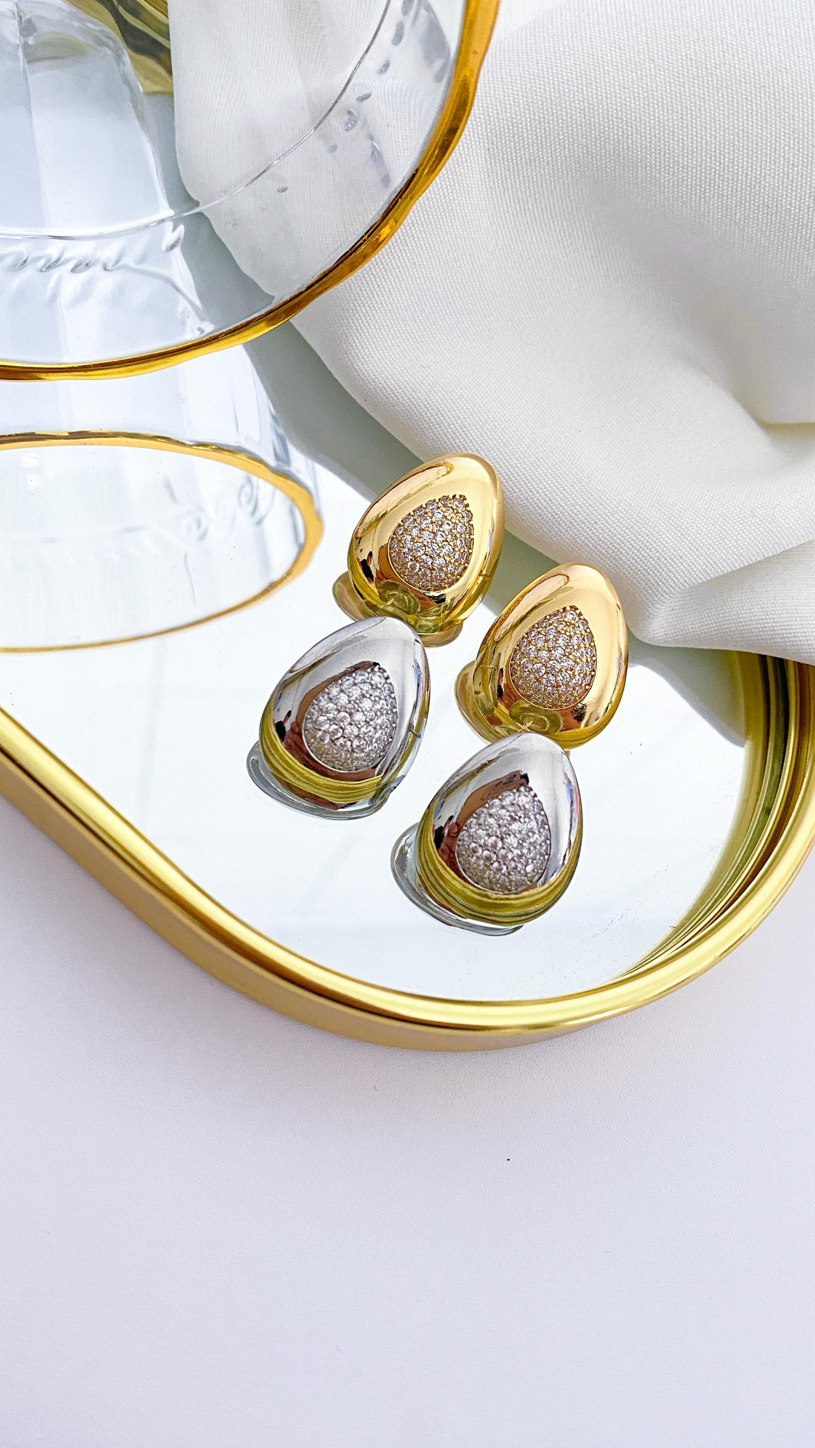 Brinco Folheado Gota Oco Crav Zirc