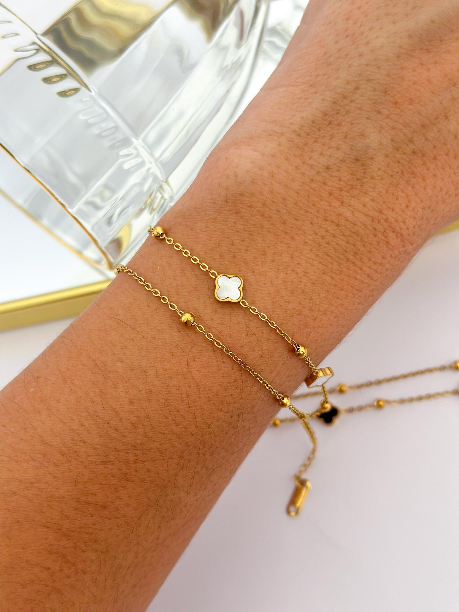 Pulseira Aço Inox Trevo e Bolinha Dourada 