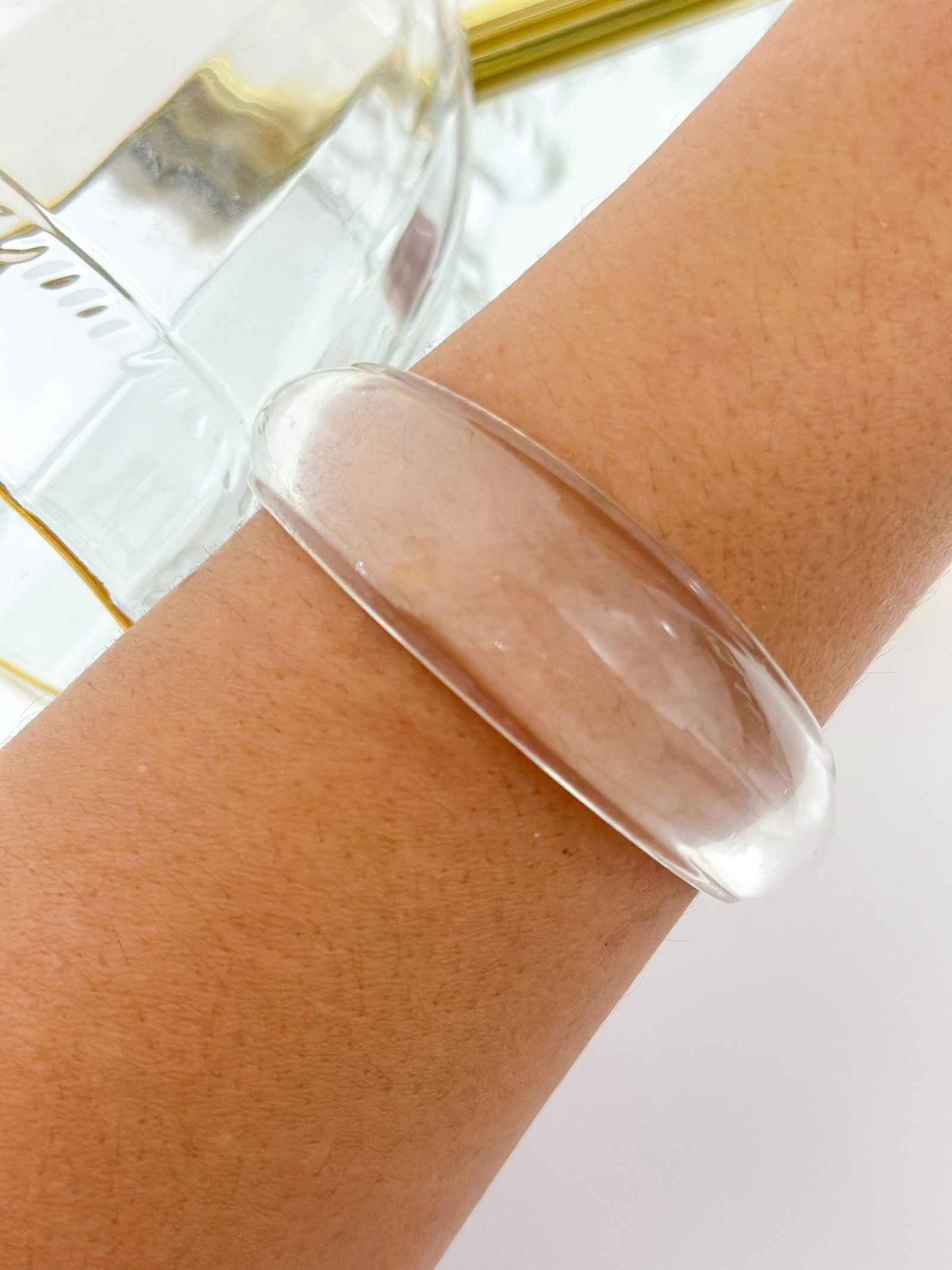 Bracelete Acrílico Aberto Fino