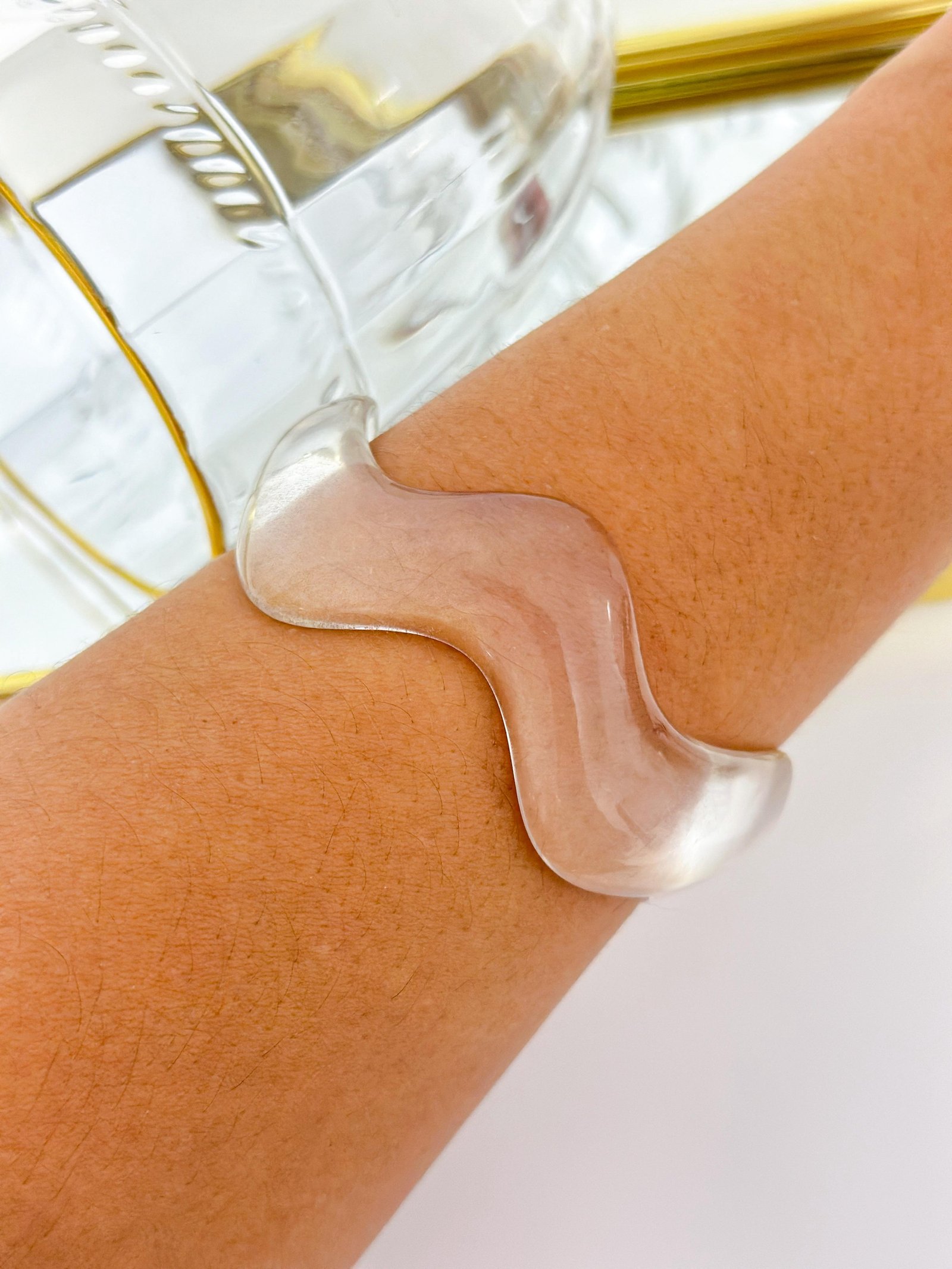 Bracelete Acrílico Aberto Onda