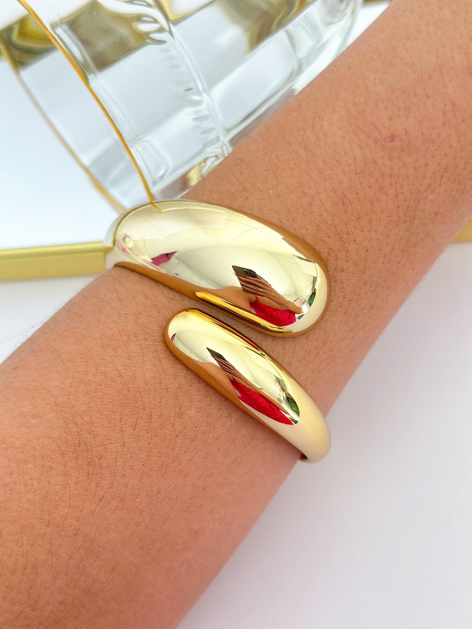 Bracelete Folheado Gota ABS Dourado 