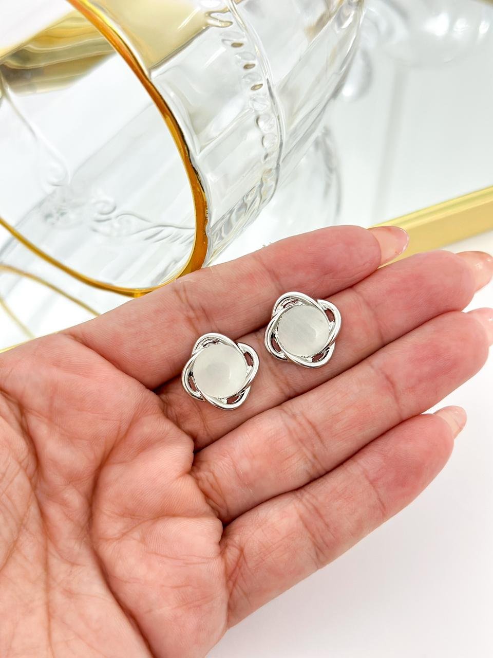 Brinco Folheado Quadrado Pedra Da Lua  Prata 