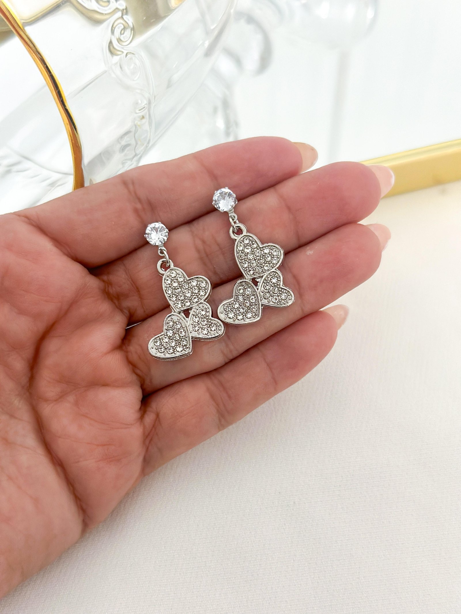 Brinco Folheado Corações Pendurado Prata